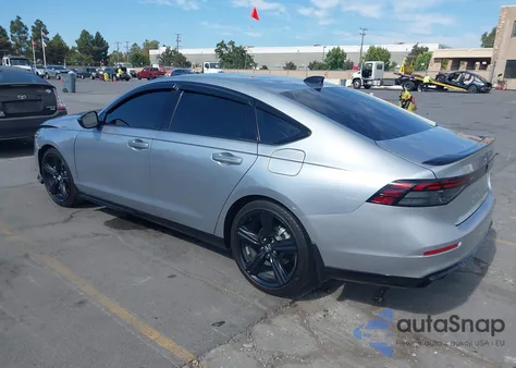 2024 Honda Accord Hybrid Sport-L z USA, uszkodzony, nr VIN 1HGCY2F75RA012109